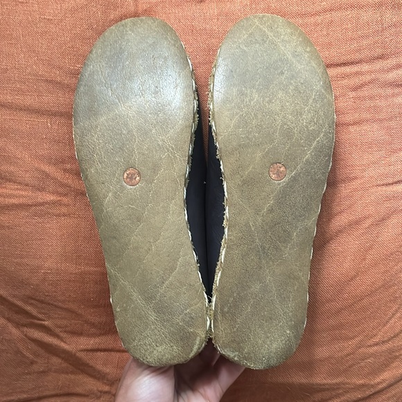 Raum Grounding Elegant Black Leather Loafers for Women - Picture 5 of 5